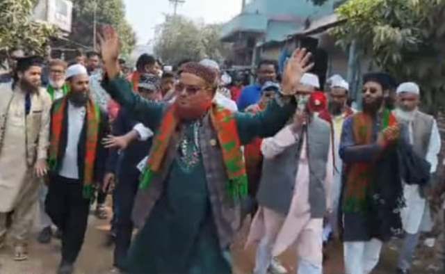 সিরাজদুখানে জামায়াত প্রার্থীর গণসংযোগ ও পথসভায়