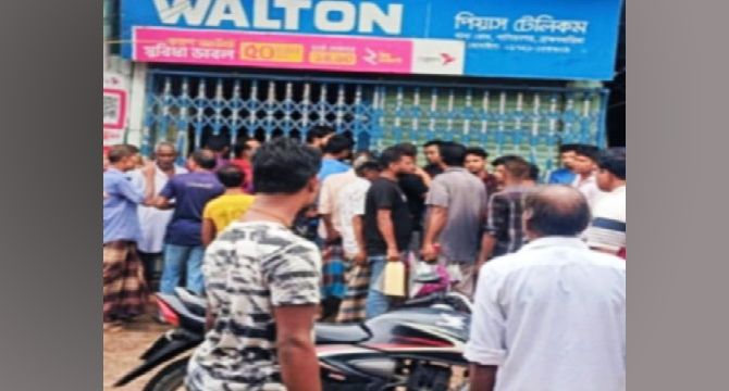 নাসিরনগরে থানার সামনে দুর্ধর্ষ চুরি