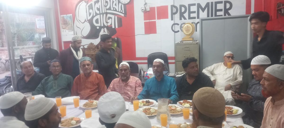 ঝালকাঠির পূর্ব চাঁদকাঠিতে কেবি ট্রেডার্সের উদ্যোগে ইফতার মাহফিল অনুষ্ঠিত