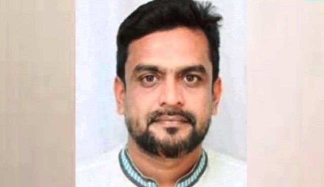দৈনিক ভোরের চেতনা বাগেরহাট প্রতিনিধি হায়াত উদ্দিন কে সন্ত্রাসীরা কুপিয়ে হত্যা করেছে