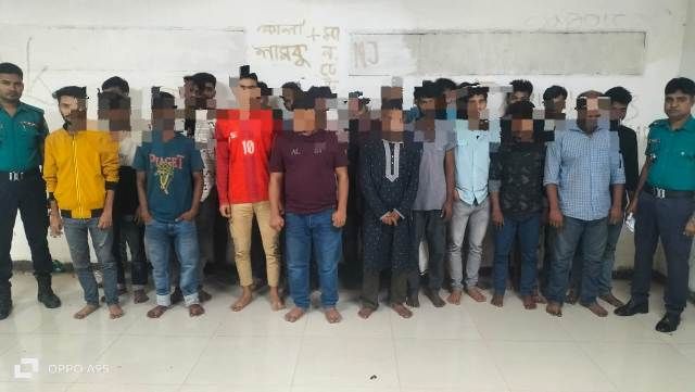 মোহাম্মদপুর থানা পুলিশের বিশেষ অভিযানে বিভিন্ন অপরাধে জড়িত ২২ জন গ্রেফতার