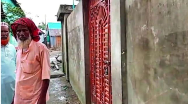 নাসিরনগরে চাচা-ভাতিজার বিরোধের জেরে মাদ্রাসায় তালা, বসতবাড়ি লুটপাট