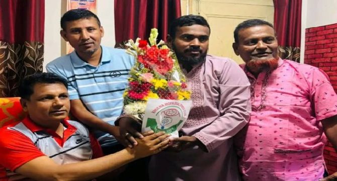 খুলনায় মফস্বল প্রেসক্লাবে ৫১ সদস্য বিশিষ্ট পূর্ণাঙ্গ কমিটি আনুষ্ঠানিক ভাবে ঘোষণা করা হয়েছে