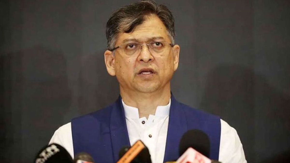 জামায়াতকে ডেপুটি স্পিকার পদ নেওয়ার প্রস্তাব দিয়েছে বিএনপি: সালাহউদ্দিন আহমদ