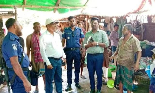 পাইকগাছায় অস্বাস্থ্যকর গরুর খামার : খামারিকে জরিমানা