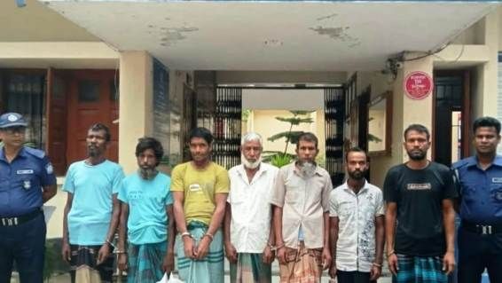 দুপচাঁচিয়ায় পুলিশের বিশেষ অভিযান: অপহরণ মামলার আসামিসহ গ্রেফতার ১০