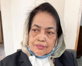 সাতক্ষীরায় ব্রজপাতে নারী আইনজীবীর মৃত্যু