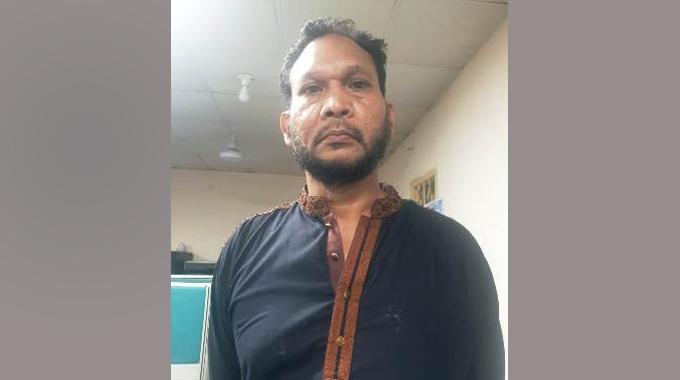 বৈষম্যবিরোধী মামলার আসামি চায়না সোহেল গ্রেফতার