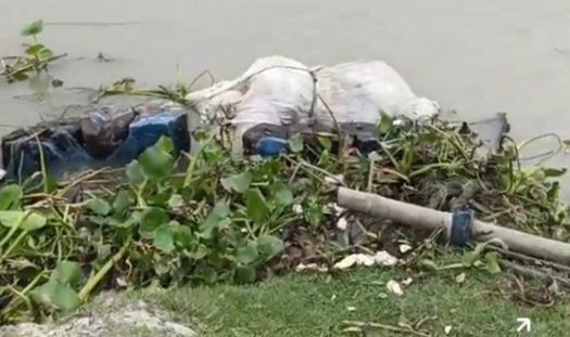 খুলনা বটিয়াঘাটা উপজেলার দশগেট নামক স্থানে বস্তাবন্দি অজ্ঞাত মরদেহ উদ্ধার