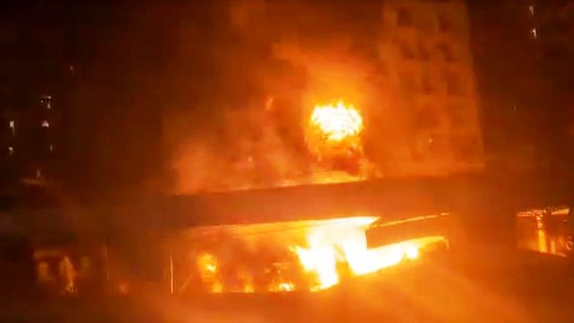 মহাখালীতে পেট্রোল পাম্পে আগুন
