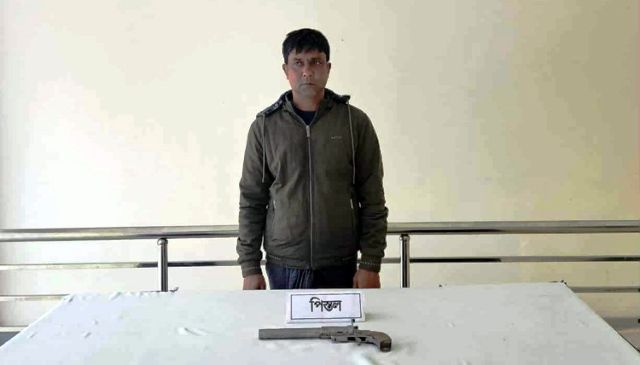 গাংনীতে অস্ত্রসহ যুবদল নেতা আটক