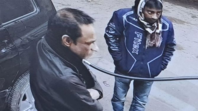 ফিলিং স্টেশন কর্মীকে গাড়িচাপা দিয়ে হত্যার ঘটনায় মামলা