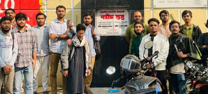 বুটেক্স জুলাই কালচারাল সেন্টারের উদ্যোগে 'ভারতীয় আগ্রাসন বিরোধী শহীদ স্তম্ভ' স্থাপন