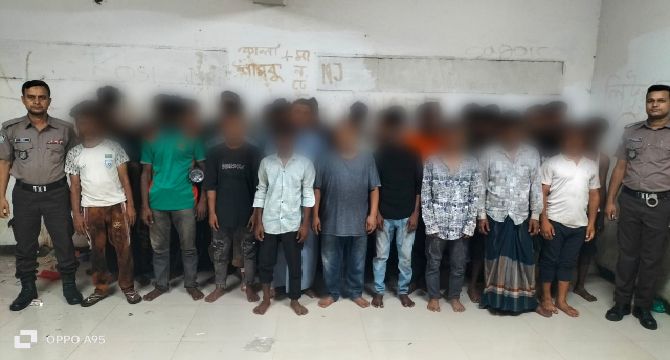 তেজগাঁও বিভাগের অভিযানে বিভিন্ন অপরাধে জড়িত ৬১ জন গ্রেফতার