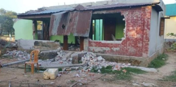 আশুলিয়ার ইয়ারপুরে চাঁদা না দেয়ায় প্রবাসীর বাড়িতে হামলা, ভাঙচুর ও লুটপাটের অভিযোগ