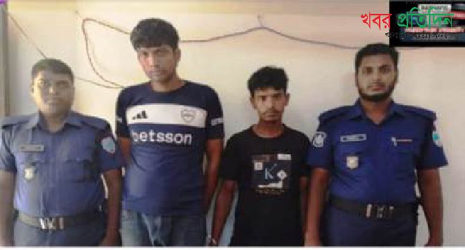 অভয়নগরে ৪০০ পিস ইয়াবাসহ আটক ২