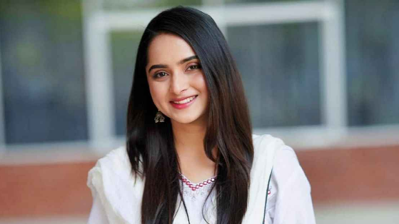 কেয়া পায়েল যে কারণে মাফ চাইলেন