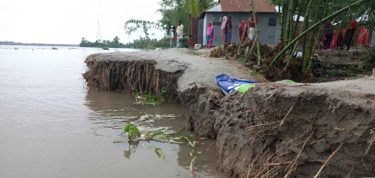 দৌলতপুর বাঘুটিয়া ইউনিয়নে অবৈধ বালু উত্তোলন: বসতভিটা জাতীয় গ্রিড ঝুঁকিতে