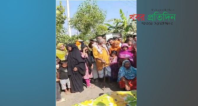নবীনগর  রাধিকা সড়কে ব্রাহ্মণহাতা নামক স্থানে ট্রাকের পৃষ্ঠে এক বৃদ্ধ মহিলা নিহত