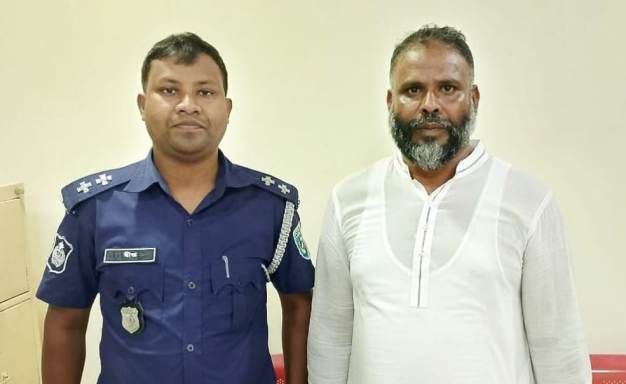 উলিপুরে নাশকতার পরিকল্পনায় ইউপি চেয়ারম্যান গ্রেপ্তার