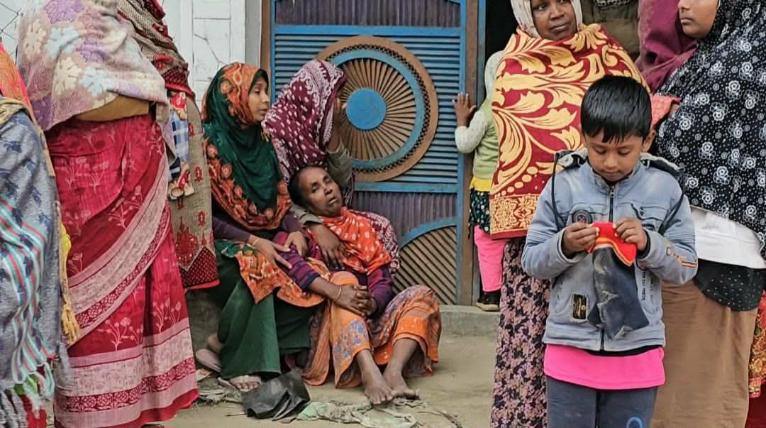 বড়াইগ্রামে বিদ্যুৎস্পৃষ্ট হয়ে শিশুর মৃত্যু