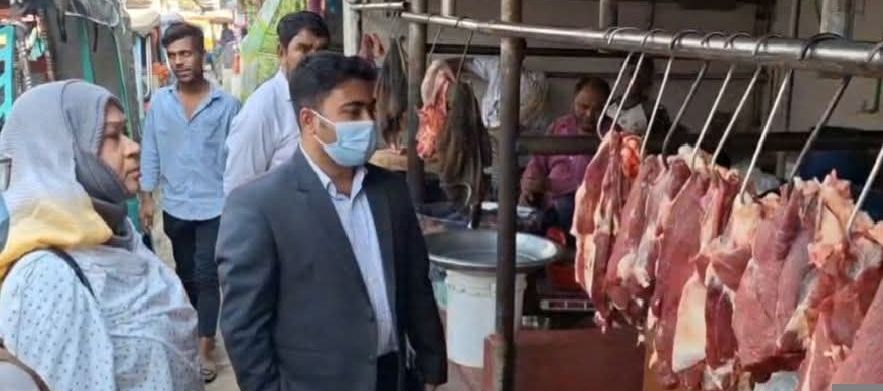 সাভার ও আশুলিয়াতে মাংসের দোকানে ভ্রাম্যমাণ আদালতের অভিযান!
