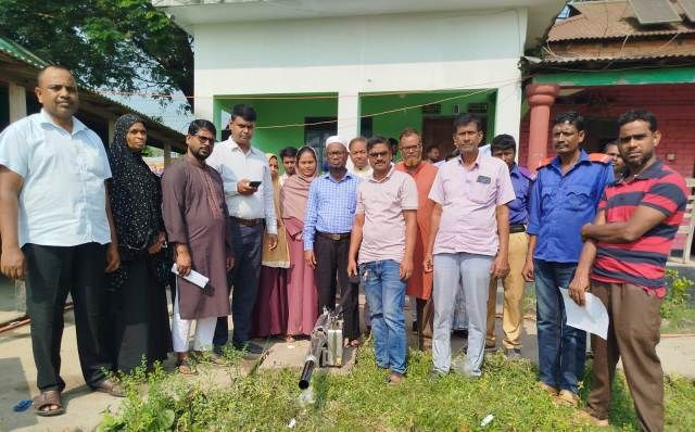 আশুলিয়ার শিমুলিয়া ইউনিয়ন পরিষদের একযোগে মশক নিধন কর্মসূচির উদ্বোধন