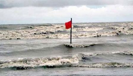 ৩ নম্বর সতর্ক সংকেত, চার সমুদ্রবন্দরে