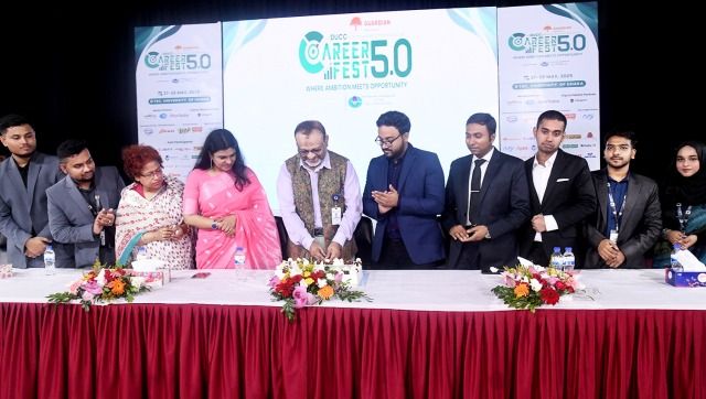 ঢাকা বিশ্ববিদ্যালয়ে ‘ক্যারিয়ার ফেয়ার ৫.০’ -এ অংশ নিল গার্ডিয়ান