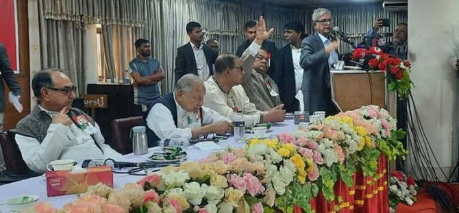 নির্বাচন নিয়ে একটি দল উসকানিমূলক বক্তব্য দিচ্ছে: মির্জা ফখরুল