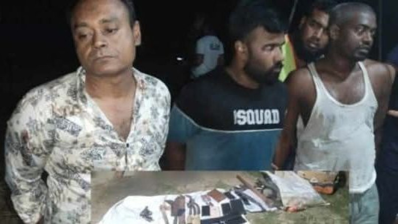 খুলনায় শীর্ষ সন্ত্রাসী গ্রেনেড বাবুর সহযোগী তুহিনসহ তিন জন আটক ও অস্ত্র উদ্ধার