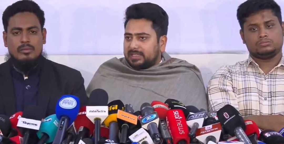 বৃহত্তর ঐক্যের স্বার্থে আট দলের সঙ্গে নির্বাচন করব: নাহিদ ইসলাম
