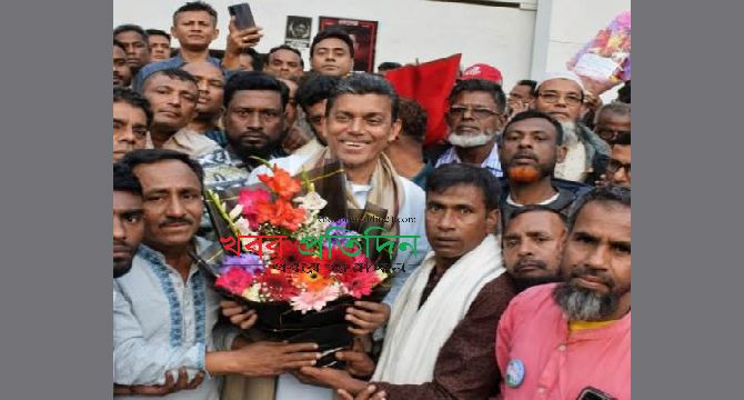 মানুষের ভালোবাসায় সিক্ত বকুল ভাই: সাফল্যের নতুন দিগন্তে এগিয়ে যাওয়ার প্রত্যয়