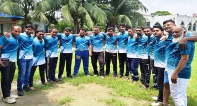 সাংবাদিক বনাম সেনাবাহিনী একাদশ ক্রিকেট প্রীতি ম্যাচ অনুষ্ঠিত হয়েছে