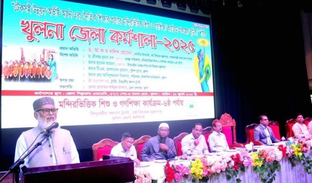 অস্বচ্ছল ব্যক্তির ছেলেমেয়েদের শিক্ষার সুবিধার্থে শিক্ষাবৃত্তি প্রদান করা হবে: ধর্ম বিষয়ক উপদেষ্টা