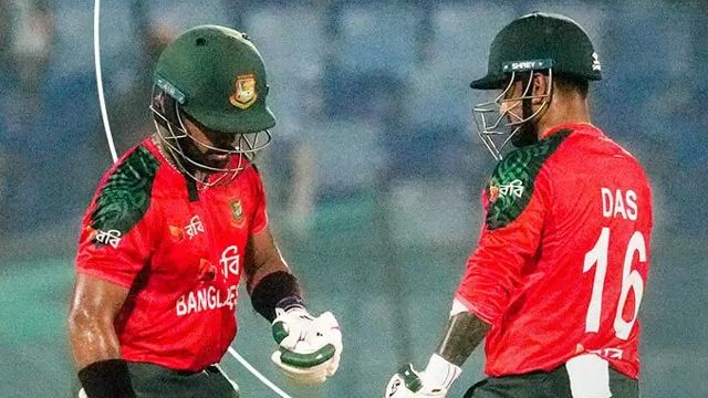 রুদ্ধশ্বাস ম্যাচে জয় নিয়ে সিরিজে সমতা বাংলাদেশের