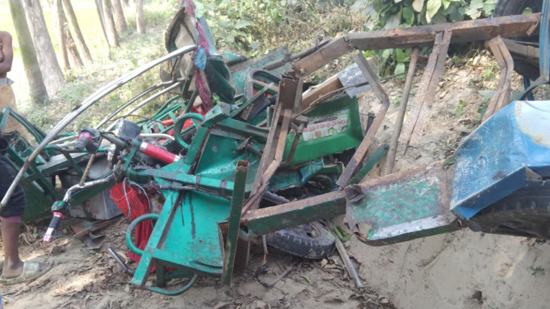 মধুপুরে সড়ক দুর্ঘটনায় নিহত ১ আহত ৪