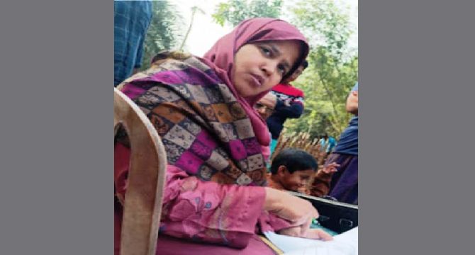ভূমি নায়েব মাসুমার দুর্নীতি নিয়ে মুখ খুলতে শুরু করেছে ভুক্তভোগীরা : বেরিয়ে আসছে থলের বিড়াল
