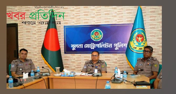 সন্ত্রাসীদের অভয়ারণ্য খুলনায় যৌথ বাহিনীর সাঁড়াশি অভিযান: প্রথম রাতেই গ্রেপ্তার ৭