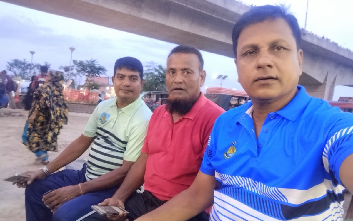 রূপসা ব্রিজে মফস্বল প্রেসক্লাব নেতাদের ঈদ আড্ডা ও সাংগঠনিক আলোচনা