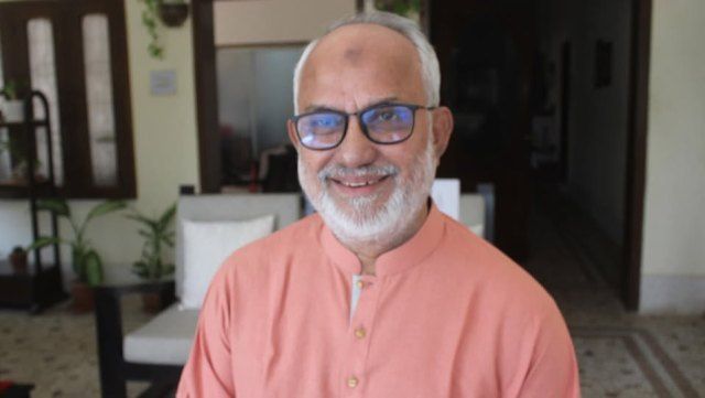 খুলনায় নজরুল ইসলাম মঞ্জু কেন্দ্রর ঘোষিত কর্মসূচি আলাদা ভাবে পালন করতে দেখা গেছে