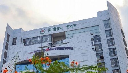 নির্বাচনে দল ও প্রার্থীরা পোস্টার ব্যবহার করতে পারবেন না
