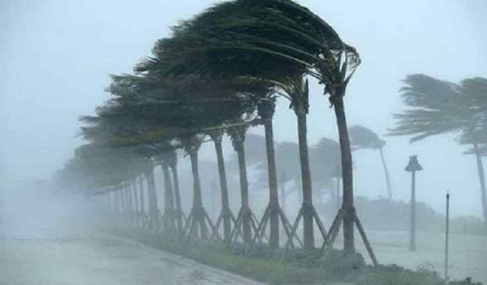 ৬০ কিমি বেগে ঝড়ের আভাস ১৫ জেলায়