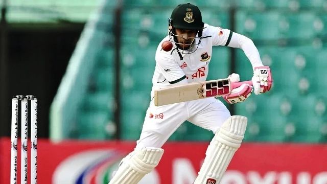 সেঞ্চুরি দিয়েই শততম ম্যাচ রাঙালেন মুশফিক