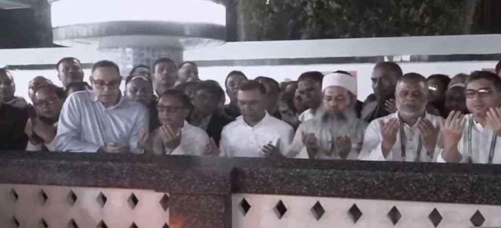 শাহজালালের মাজার জিয়ারত করলেন তারেক রহমান