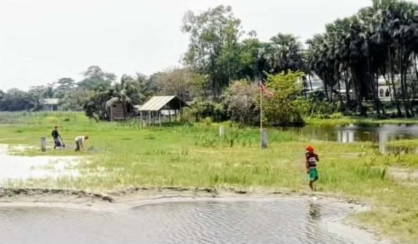 রূপগঞ্জে জমিতে কাজ করতে বাধা, প্রাণনাশের হুমকির অভিযোগ