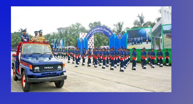 খুলনায় পুলিশের ৫৮ তম টিআরসি ব্যাচের সমাপনী কুচকাওয়াজ অনুষ্ঠিত