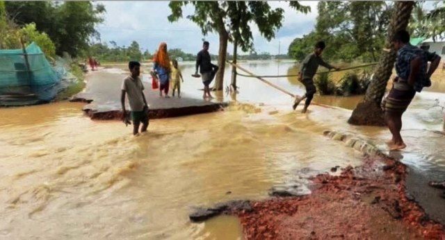 বিডব্লিউওটি জানিয়েছেন খুলনাসহ আগামী পাঁচ দিন অতি ভারি বৃষ্টি হতে পারে বলে