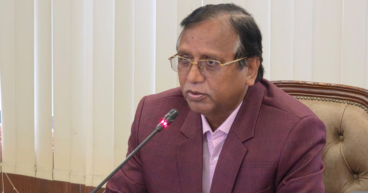 প্রধানমন্ত্রীর ‘গ্রিন সিটি-ক্লিন সিটি’ বাস্তবায়নে সর্বোচ্চ পেশাদারিত্বের নির্দেশনা ডিএসসিসি প্রশাসকের