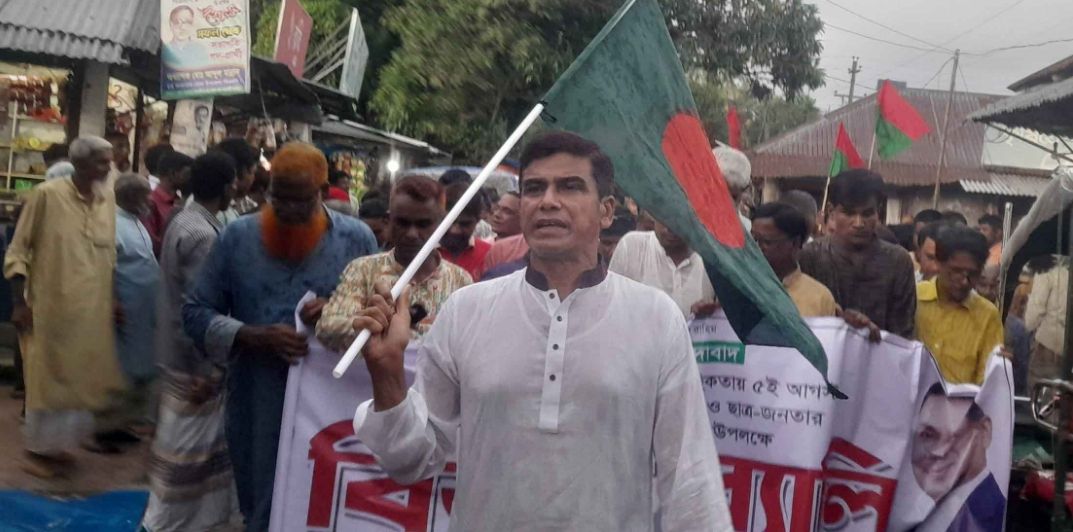 ঐতিহাসিক গণঅভ্যুত্থানের বর্ষপূর্তিতে বোদা উপজেলা বিএনপির বিজয় র‌্যালি